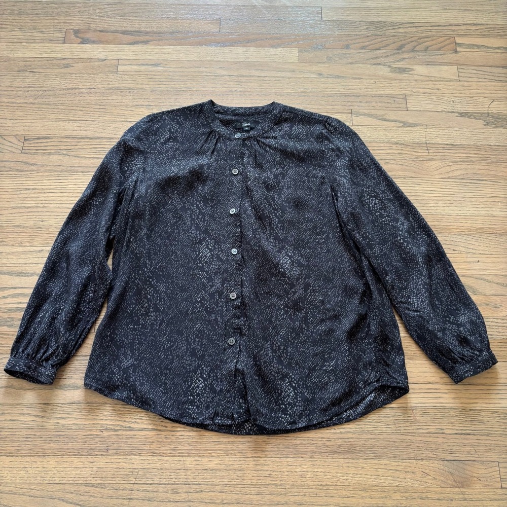 Rails Womens XS Black Grey Snakeskin Print Button Down Band Collar Blouse Top